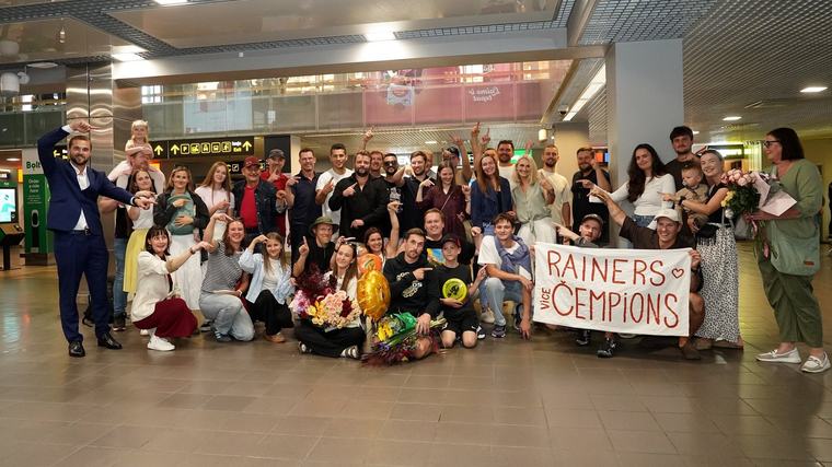 Foto: Mājās sagaidīts pasaules vicečempions disku golfā