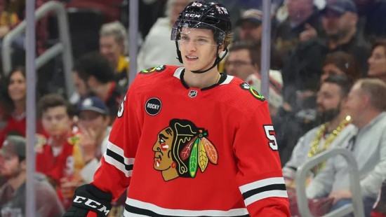 ″Blackhawks″ pagarina līgumu ar savulaik augstu draftēto Korčinski