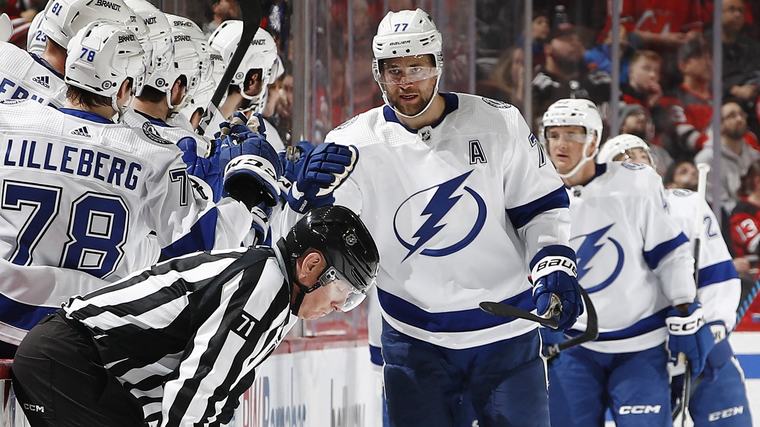 Lēmumu nenožēlo – NHL zvaigzne atklāj komandas pēkšņās pamešanas iemeslus