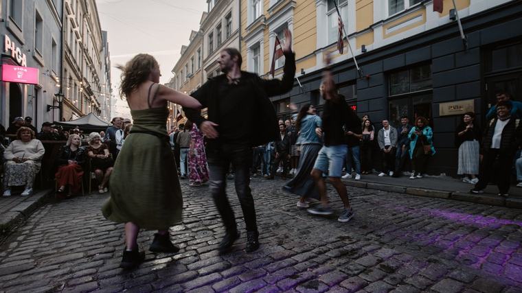 Peldu ielā būs Ražas svētki ar Latvijas un ārvalstu folkmūziķu uzstāšanos