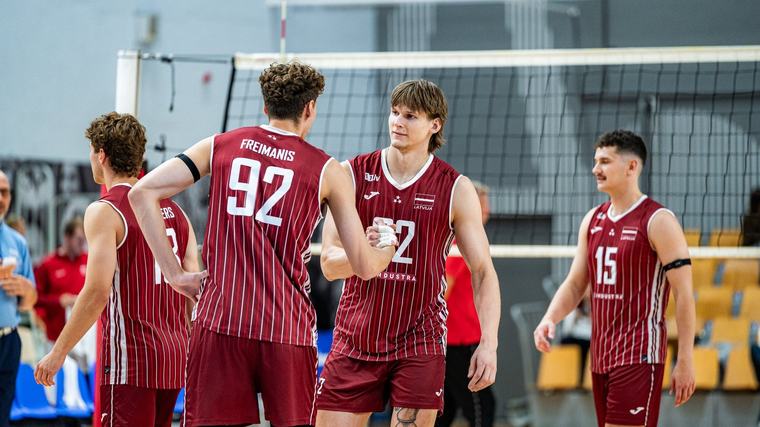 Eiropas čempionātam briestošā Latvijas vīriešu volejbola izlase zaudē pārbaudē Rīgā