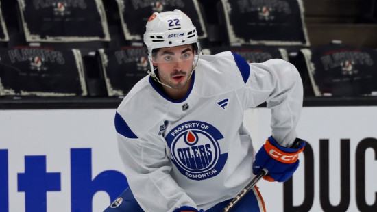 Ar Tralmaku līgumu parakstījusī "Oilers" gatavojas četru savainoto iztrūkumam nometnē