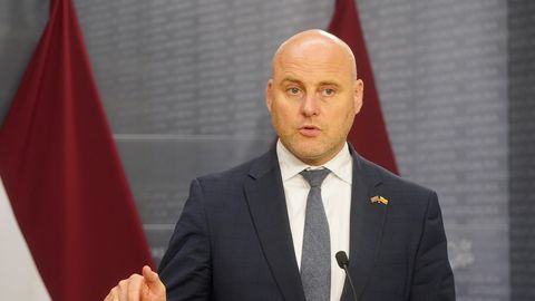 Premjers prasa skaidrojumu par 147 000 eiro piešķiršanu jau notikušam bridža čempionātam