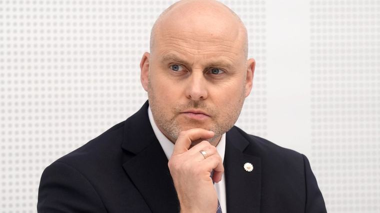 Plāno noteikt 300 % tarifu Krievijas un Baltkrievijas graudu kravām un to apstrādei