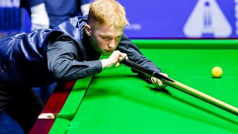 Žižins "British Open" turnīrā apstājas ceturtajā kārtā