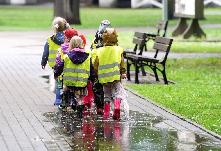 “Nu goda vārds nezinu – smieties vai raudāt!” Mamma satraukta par bērnudārza ēdienkarti, kurā bērnam atkal parādījies aizliegts produkts