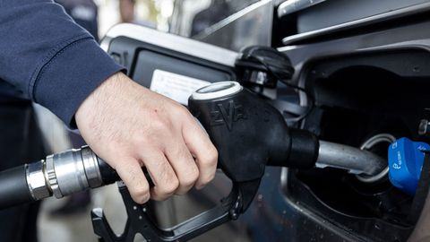 Rīgā augstākās degvielas cenas starp Baltijas galvaspilsētām