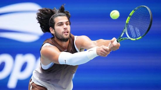 Alkarass pārliecinoši iesoļo "US Open" astotdaļfinālā